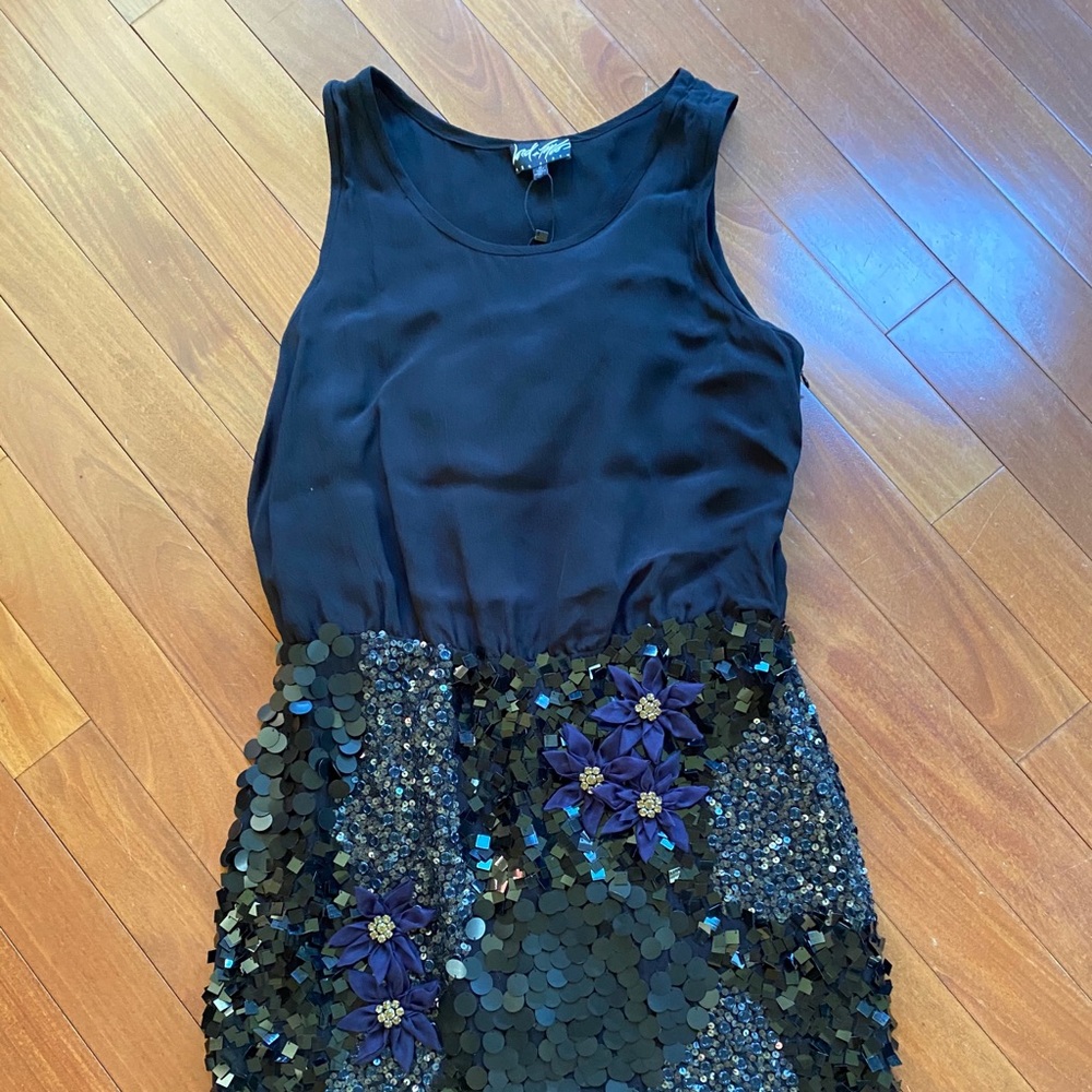 short sleeve dress with sequence bottom